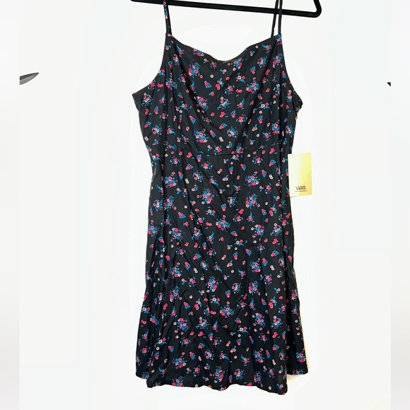 Vans Mandi Cami Black Floral Dress - Picture 3 of 9